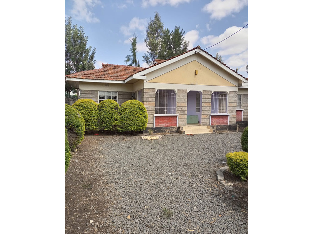 An image about 3 bedroom (master ensuite) house